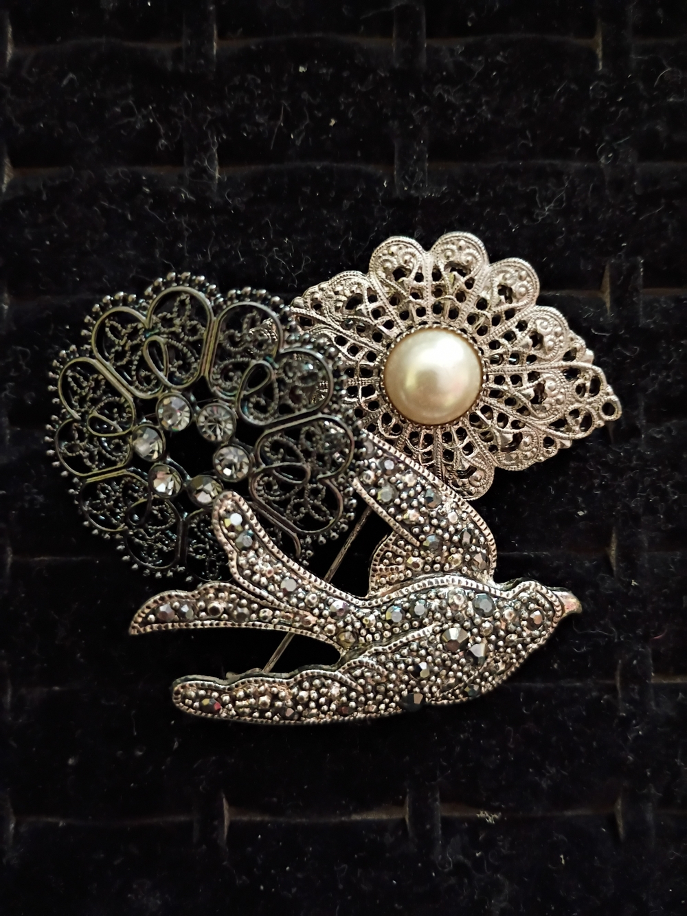 3 Vintage Brooch Pins Marcasite Pearl CZ - Bird Flower Pearl, Very Good Cond! - Picture 12 of 12